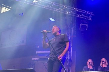 U Republici Srpskoj traže da se Thompson i gradonačelnik Širokog Brijega proglase nepoželjnima