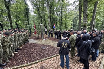 Obilazak bojišnica i tribina o “Oluji-95”: “Tigrovi” odali počast poginulim suborcima