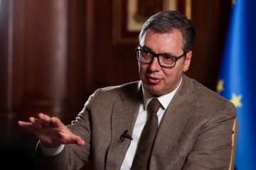 Vučić poslije sukoba zatražio snažnije djelovanje KFOR-a, SAD i EU očekuju istragu