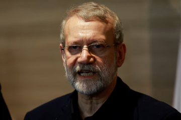 Ali Larijani preuzima inicijativu nakon smrti Alija Hameneija: Najavljena uspostava privremenog vodstva Irana