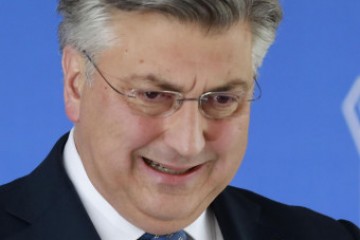 Dio ovih ljudi će zarađivati više od ministara: Raspliće se klupko i pada konačan dogovor