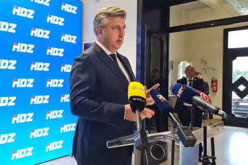 Premijer Andrej Plenković se obratio javnosti nakon završene sjednice predstavništva HDZ-a