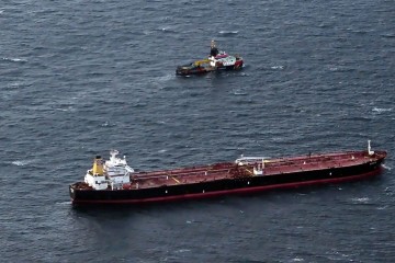 Britanija razmatra zapljenu ruskih tankera iz “flote u sjeni” dok prihodi Moskve od nafte naglo padaju