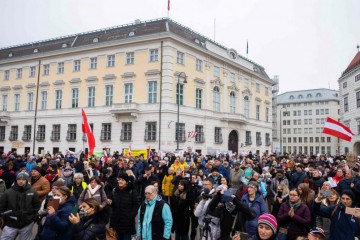 Liberalni Zapad necijepljenima ukida temeljne slobode