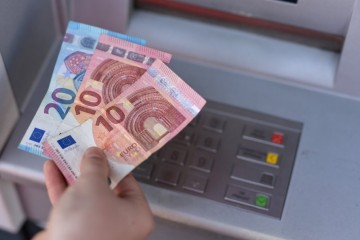 Uskoro kreće isplata povrata poreza: Evo gdje provjeriti koliko će vam sjesti na račun