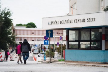 Stanje splitskog policajca nešto bolje, no i dalje kritično