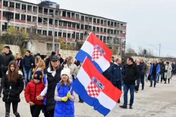 DAN SJEĆANJA NA ŽRTVU BOROVA NASELJA "Nisu nam ubili ljubav ni sjećanje na naše najmilije"