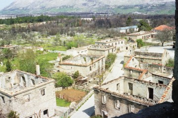 OKUPACIJA CAVTATA: Neviđena pljačka i razaranje najjužnijeg hrvatskog grada