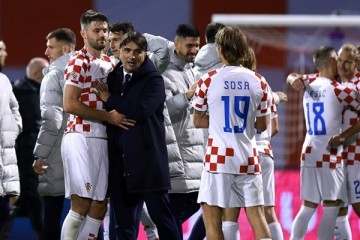 Maskirani osvetnik Lovro Majer na Maksimiru srušio Dance; Hrvatska na korak do završnog turnira Lige nacija