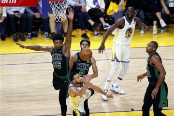 NBA: Golden State Warriorsi prvaci, Curry MVP finala