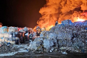 MEGAPOŽAR U OSIJEKU ODO: Hidranti neispravni, previše plastičnog otpada