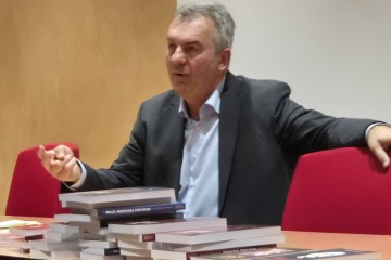 Promocija knjiga „Hrvatske povijesne istine” u Osijeku: Dujmović upozorio na ključne praznine u službenoj historiografiji