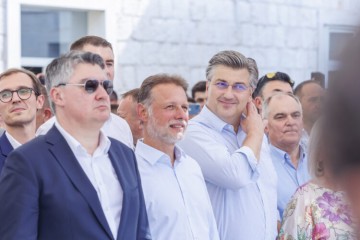 ZNAČAJNA POVIŠICA Ovo je konačni obračun: Evo koliko će dobiti Milanović, Plenković, ministri...