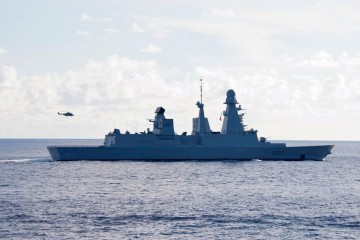 U splitsku luku uplovio francuski ratni brod, kapetan otkrio da pružaju potporu NATO snagama zbog ruske vojne agresije na Ukrajinu