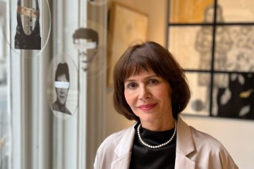 EMOTIVNI RADOVI Izložba ‘Behind the Sky‘, posveta žrtvama i nestalima u Domovinskom ratu, svečano je otvorena u Londonu