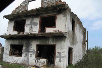 2. siječnja 1992. Zločini srpske vojske – smrt 214 Hrvata iz Benkovca, Obrovca i okolice
