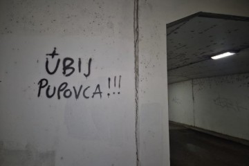 U Zagrebu osvanuo grafit s pozivom na ubojstvo Milorada Pupovca
