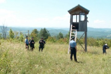 Ilegalni imigranti pokušali iz Srbije provaliti u Mađarsku, policija zapucala