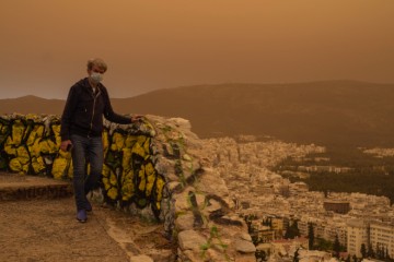 Pogledajte nevjerojatne prizore neba nad Grčkom: I Hrvatsku bi mogla zadesiti neugodna pojava