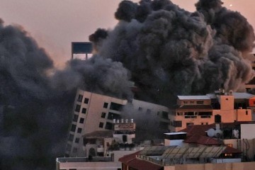 Hamas raketirao Tel Aviv u znak odmazde za izraelsko rušenje zgrade u Gazi