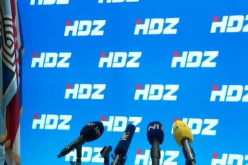 Iz HDZ-a reagirali na Dabrin uvjet o zabrani petokrake: Podsjetili na 'zaboravljeni' dokument