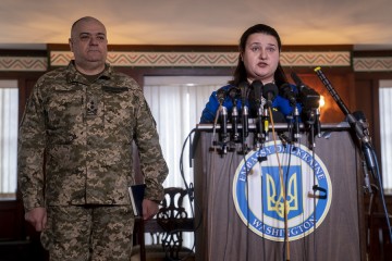 Ukrajinska vojska tvrdi da odbija napadaj ruskih vojnika na bazu u Kijevu