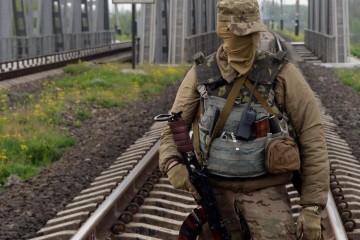 Ukrajinski ‘šamani‘ napadaju Ruse na njihovu teritoriju: ‘Prvi koji me vidio, izbezumio se‘