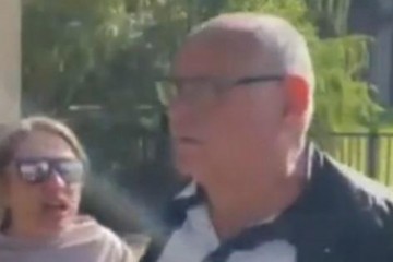 Vukovarka Iva oči u oči s čovjekom za kojeg tvrdi da joj je 1991. odveo oca: ‘Reci mi gdje je! Znam da si to bio ti!‘