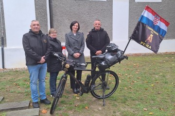 Varaždinski veteran ponovno pedalira do Vukovara odajući počast žrtvama Domovinskog rata