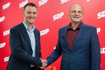 SDP bira predsjednika, izbor sužen na dvojicu. “Opet su raspravljali tko je ljepši, a ne što trebaju činiti”