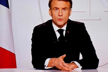 IZVANREDNO OBRAĆANJE MACRONA ‘Ulazimo u novu eru, Amerika možda više neće biti s nama, ali mi imamo najbolju vojsku u Europi, a imamo i nuklearno oružje!‘