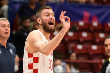 EUROBASKET 2022    Hrvatska pobjedom protiv Ukrajine vjerojatno izbjegla Srbe u osmini finala