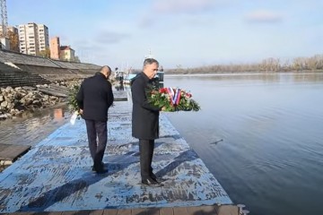 Vučiću, i mi bi bacili vijenac u Dunav, ali u – Beogradu!