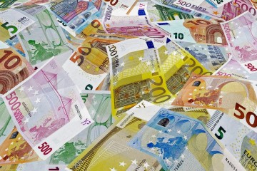 Kada nam uvedu euro, vidjet ćemo koliko smo siromašni! Prosječna plaća bit će 900 € a mirovina 320 €