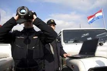 DRAMA NA GRANICI Policija u Istri pucala na krijumčare migranata, jedan od njih pokušao ubiti policajca