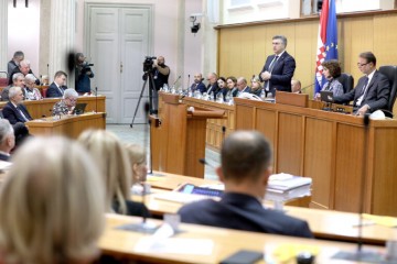 Plenković: “Ukrajini ćemo pomagati koliko god bude potrebno, spremni smo sudjelovati u vojnoj misiji EU-a”