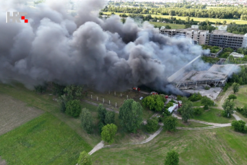 Veliki požar u Blatu pod nadzorom: Gorjeli namještaj, strojevi i automobili