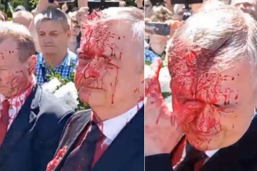 (VIDEO) Ruski veleposlanik se poklonio žrtvama nacizma, a onda šok: Razmahana rulja urlala, cijela delegacija ostala je sleđena