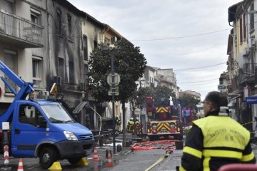 [FOTO] Sedmero mrtvih u požaru na jugozapadu Francuske