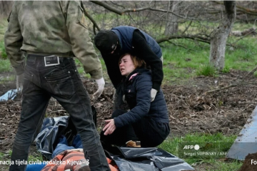 Mučne fotografije iz razorenog sela kraj Kijeva: Doveli ženu da identificira ubijenog supruga
