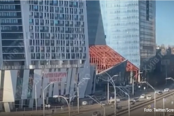 VIDEO Misteriozna kolona u Kijevu: Centar grada je blokiran, a društvene mreže bruje o dolasku Bidena