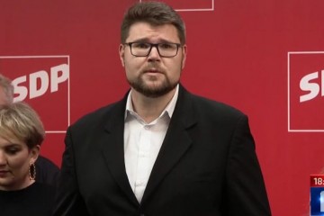 Grbin izbacilo Bernardića i još šestero zastupnika iz SDP-a