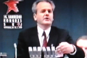 Srbija je u siječnju 1990. godine uz potporu vojnog vrha "JNA" planski razbila SKJ i tako započela s rušenjem SFRJ