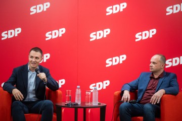 Sučeljavanje u SDP-u  Paunović: “Smanjit ću faraonske ovlasti predsjednika”. Hajdaš Dončić: “Treba nam promjena”