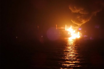 Hutisti raketom pogodili naftni tanker: Gori u Crvenom moru