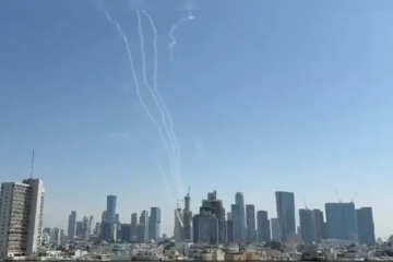 Iran raketirao Tel Aviv: rat Irana, Izraela i SAD-a ulazi u najopasniju fazu - UŽIVO