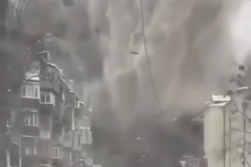 Raketni i dronovski napadi na Ukrajinu: Civili ranjeni u Harkivu, Zaporižje pod vatrom