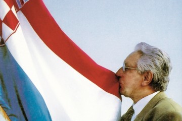 Na današnji dan 07. kolovoza 1995. godine, Vojna operacija „Oluja” ’95 u bivšim sektorima sjever i jug je završena, a ustavno-pravni poredak i nadzor nad tim hrvatskim područjima potpuno su uspostavljeni