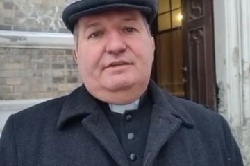 Podmetnut požar ispred katoličke crkve u Novom Sadu: Nema ozlijeđenih, nastala materijalna šteta