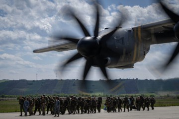 Europa razmatra slanje desetaka tisuća vojnika u Ukrajinu. Vojni analitičar: “To bi bilo dolijevanje benzina na vatru”